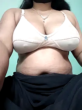 Uma-2 online show from 12-23-25, 04:32