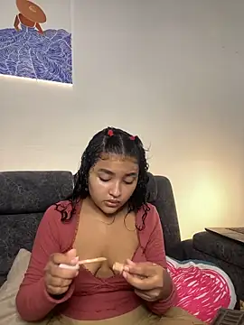 ladulcemary  online show from 02-21-26, 03:13