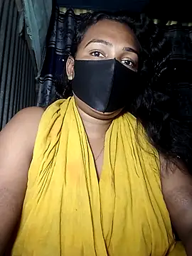 Snapshot of porimoi_505 chatting on 12-18-25, 05:57 porimoi 505 online show from 12-18-25, 05:57