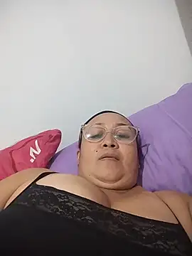 Nini Love  online show from 02-11-26, 11:21