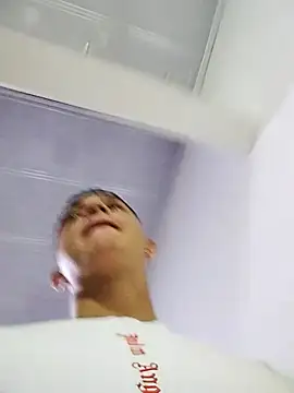 Snapshot of bigbo_777 chatting on 12-14-25, 01:00 bigbo 777 online show from 12-14-25, 01:00