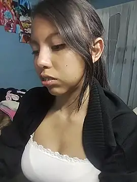 Snapshot of Princess_elia chatting on 07-15-26, 01:33 Princess elia online show from 07-15-26, 01:33