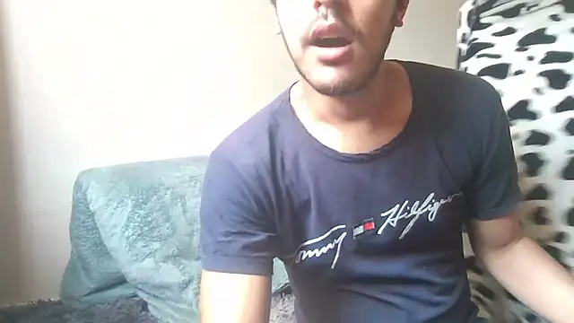 Hot Contrasts online show from 01-16-26, 06:12