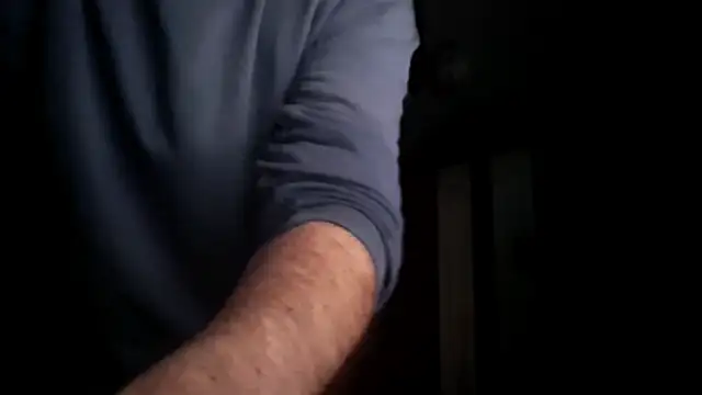 061072Josegl online show from 12-21-25, 09:44