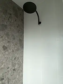 lexi242 online show from 12-16-25, 08:36