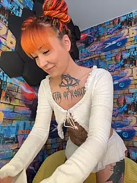 Tattoo  Moon online show from 02-13-26, 11:23