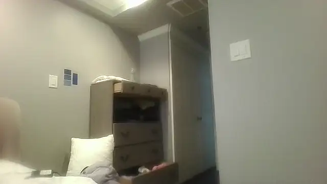 BeefyNcloudy online show from 12-15-25, 04:11