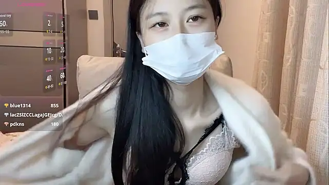 Snapshot of tiantian-160 chatting on 04-30-26, 09:19 tiantian-160 online show from 04-30-26, 09:19