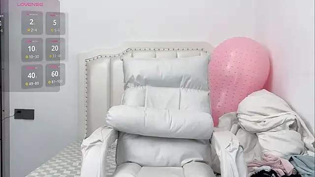 Snapshot of tiantian-160 chatting on 06-01-26, 01:46 tiantian-160 online show from 06-01-26, 01:46