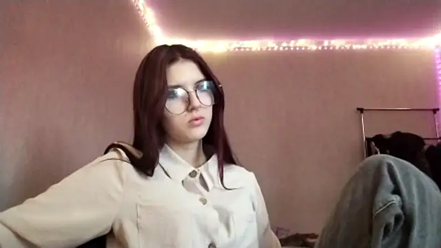 VictorinaMccorey online show from 01-09-26, 12:30