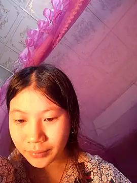 Snapshot of Lomay69 chatting on 12-14-25, 10:09 Lomay69 online show from 12-14-25, 10:09