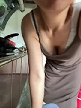 Snapshot of cmvoo chatting on 07-22-26, 12:24 cmvoo online show from 07-22-26, 12:24