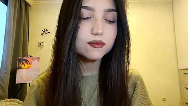 Snapshot of Qwami_Amie chatting on 12-15-25, 05:55 Qwami Amie online show from 12-15-25, 05:55