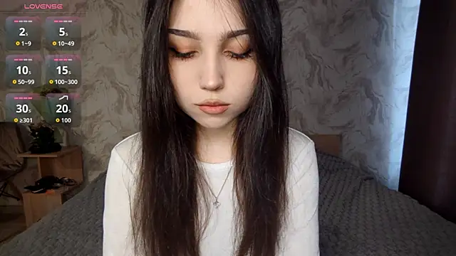 Qwami Amie online show from 03-31-26, 01:22