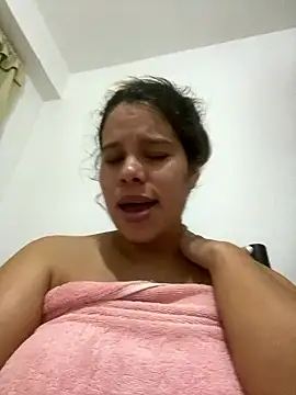 Snapshot of AngelaBlondee chatting on 01-14-26, 11:53 AngelaBlondee online show from 01-14-26, 11:53