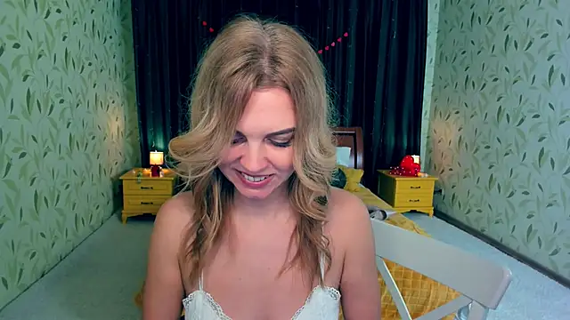 Snapshot of LunaFlinn chatting on 03-02-26, 07:15 LunaFlinn online show from 03-02-26, 07:15