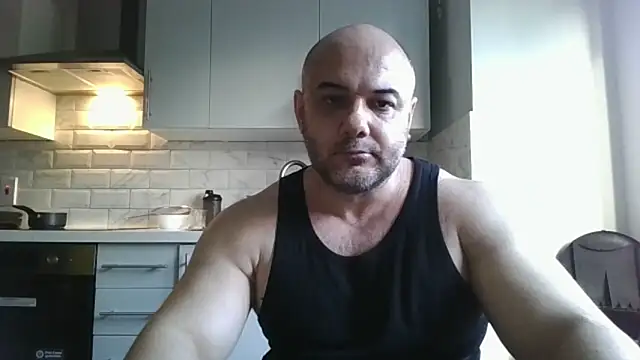 Snapshot of WildJohn_XX chatting on 12-15-25, 10:52 WildJohn XX online show from 12-15-25, 10:52