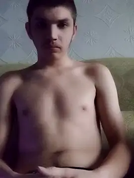 Snapshot of BradPierce chatting on 12-15-25, 06:17 BradPierce online show from 12-15-25, 06:17