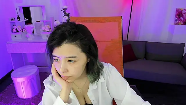 SirenMystiq online show from 05-19-26, 07:20