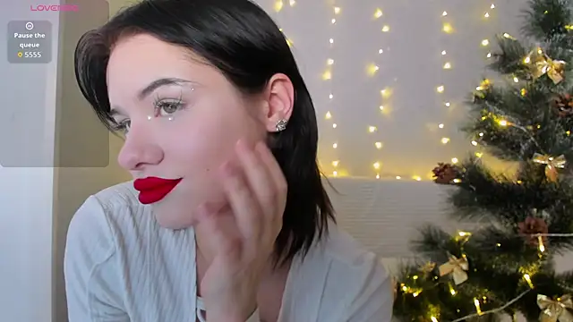 Snapshot of BeatriceMoonlight chatting on 12-16-25, 11:04 BeatriceMoonlight online show from 12-16-25, 11:04