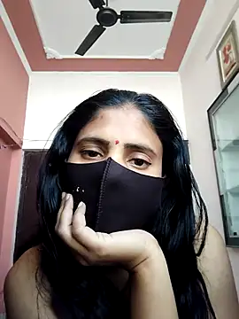 Snapshot of kanika05 chatting on 01-13-26, 07:13 kanika05 online show from 01-13-26, 07:13