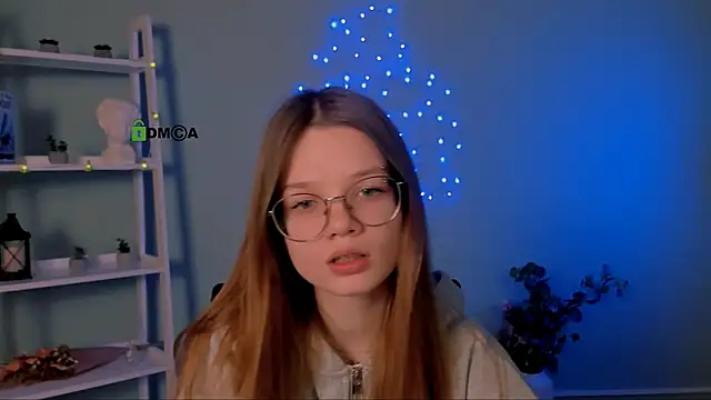 caroline eclipse online show from 12-21-25, 09:27