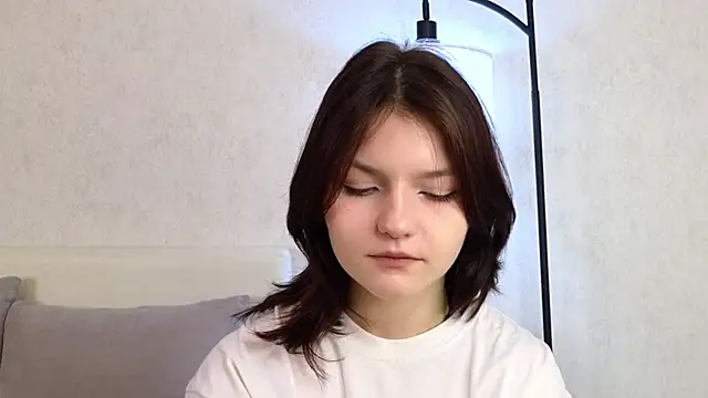 NyraVesperis online show from 05-08-26, 05:35