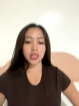 Serena reinaa online show from 12-21-25, 01:18