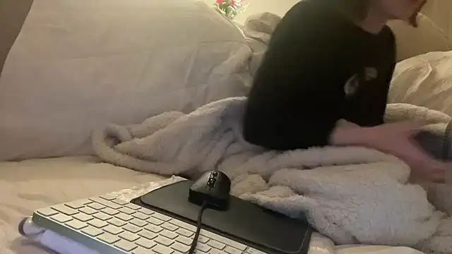 ijustturned18today online show from 01-16-26, 07:12