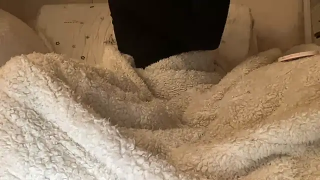 ijustturned18today online show from 02-03-26, 07:35