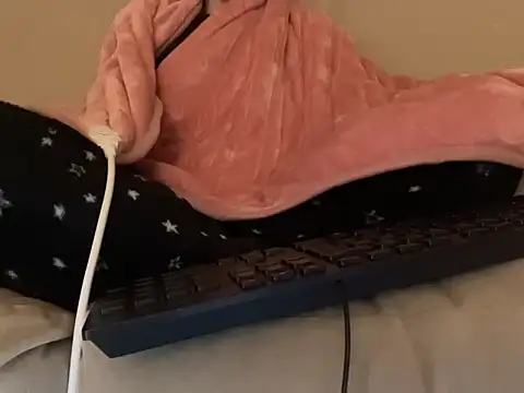 ijustturned18today online show from 02-16-26, 06:53