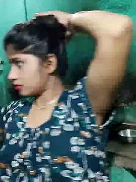 Snapshot of Cuple_masti72 chatting on 06-19-26, 02:43 Cuple masti72 online show from 06-19-26, 02:43