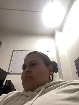 Snapshot of SayMarLuna chatting on 07-10-26, 08:33 SayMarLuna online show from 07-10-26, 08:33
