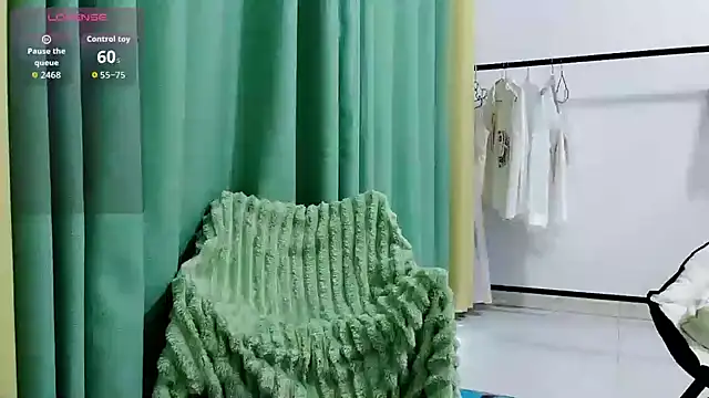 Leila-11 online show from 04-24-26, 12:24