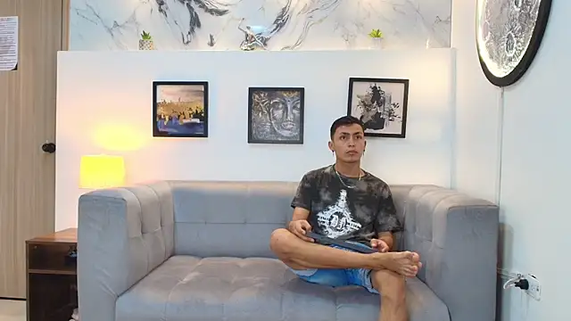 YOUNG GUYS1 online show from 12-18-25, 01:11