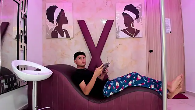 HORNY PRETTY online show from 12-18-25, 02:56