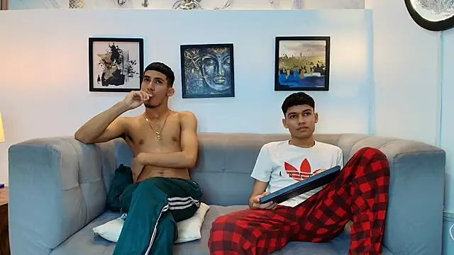 HORNY PRETTY online show from 04-16-26, 09:39