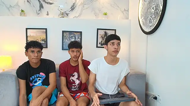 Snapshot of SWEET_RABBIT1 chatting on 12-16-25, 07:19 SWEET RABBIT1 online show from 12-16-25, 07:19