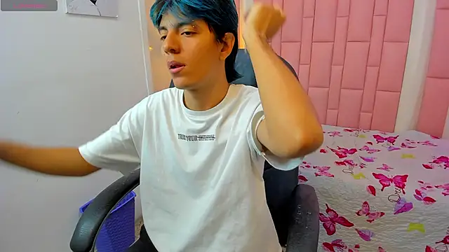 Snapshot of CodyTaylor_ chatting on 12-17-25, 12:55 CodyTaylor online show from 12-17-25, 12:55