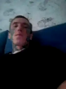 Snapshot of VERLIEBER11 chatting on 12-17-25, 10:10 VERLIEBER11 online show from 12-17-25, 10:10