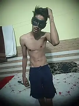 xoupleaura online show from 04-23-26, 07:52