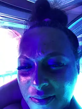 Snapshot of Welsh_Maya221x chatting on 01-09-26, 11:57 Welsh Maya221x online show from 01-09-26, 11:57