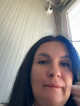 Snapshot of MeganBlueq chatting on 05-05-26, 11:18 MeganBlueq online show from 05-05-26, 11:18