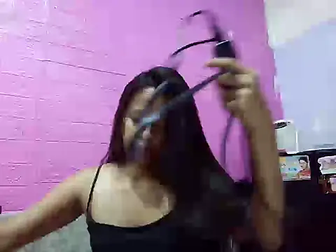 Snapshot of HotMariaClara chatting on 06-30-26, 03:46 HotMariaClara online show from 06-30-26, 03:46