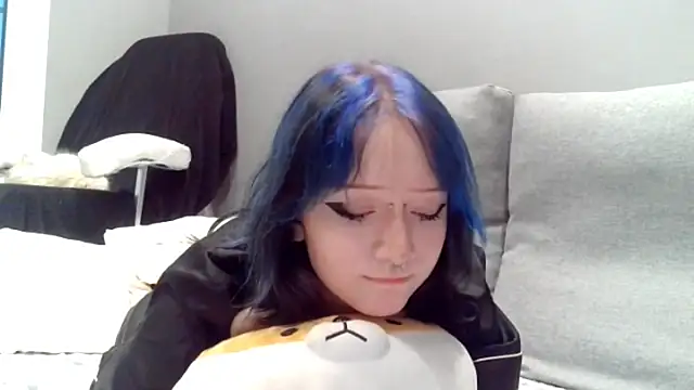 Shine Luna online show from 03-16-26, 04:11