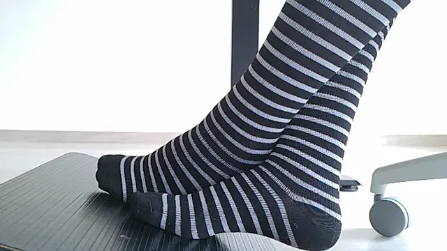 Feetbeth online show from 05-28-26, 03:53