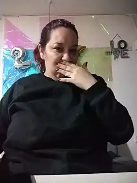 Snapshot of sharon_G chatting on 06-14-26, 12:40 sharon G online show from 06-14-26, 12:40