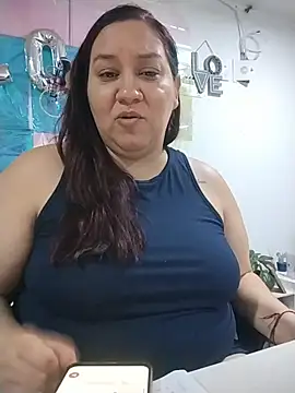 Snapshot of sharon_G chatting on 06-25-26, 05:12 sharon G online show from 06-25-26, 05:12