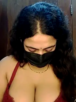 Snapshot of nosrat014 chatting on 05-13-26, 05:43 nosrat014 online show from 05-13-26, 05:43