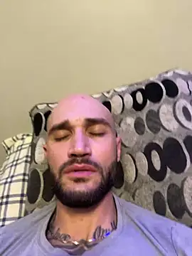kingNQueen1211 online show from 05-27-26, 08:39